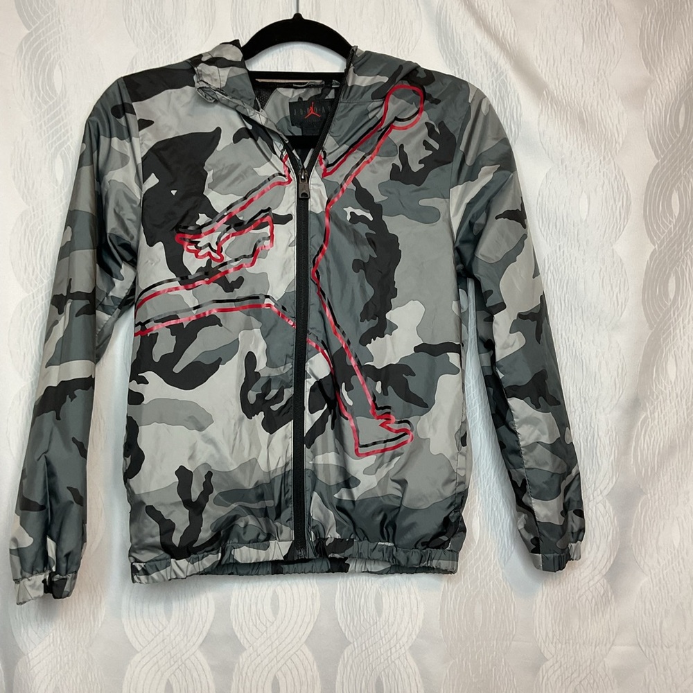 Jordan boys lightweight jacket med 8/10 - Picture 6 of 6